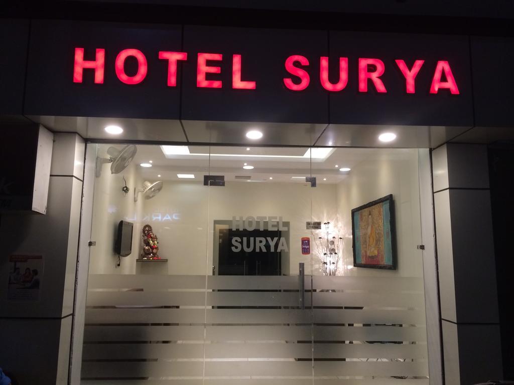 Hotel Surya Haldwāni Eksteriør bilde